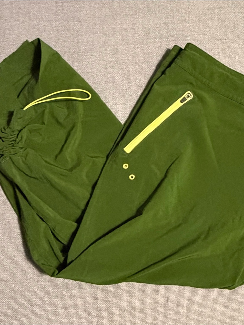 Title Nine Olive Green Capris with Yellow Zip Accent